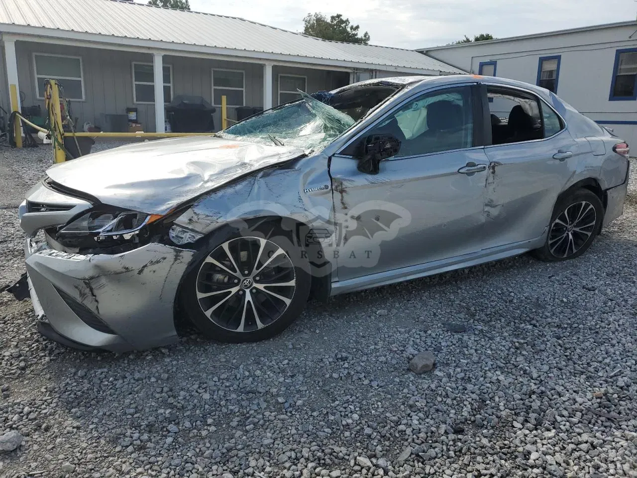 Toyota Camry SE 2.5L 4 2020