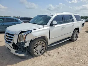 Cadillac Escalade 6.2L 8 2016