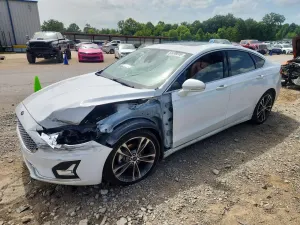Ford Fusion 2.0L 4 2019