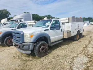 Ford F-450 6.8L 10 2012