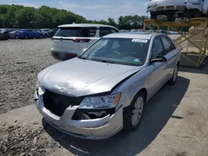 Hyundai Sonata SE 2.4L 4 2010