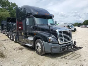Freightliner Cascadia 14.8L 6 2015