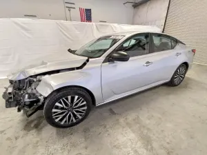 Nissan Altima 2.5L 4 2025