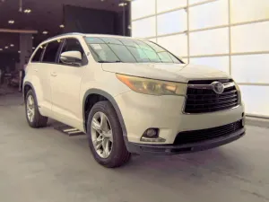 Toyota Highlander 3.5L 6 2015