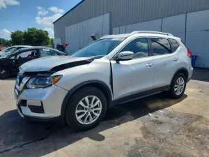Nissan Rogue 2.5L 4 2017
