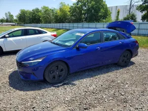 Hyundai Elantra 2.0L 4 2022