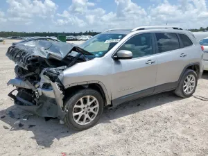Jeep Cherokee LATITUDE 3.2L 6 2016