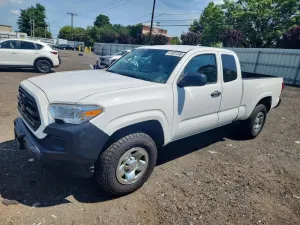 Toyota Tacoma 2.7L 4 2019