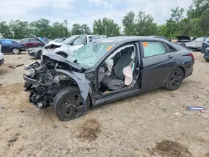 Hyundai Elantra 2.0L 4 2021