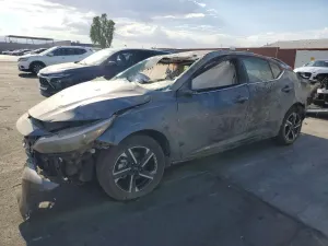 Nissan Sentra 2.0L 4 2025