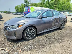 Nissan Sentra 2.0L 4 2025