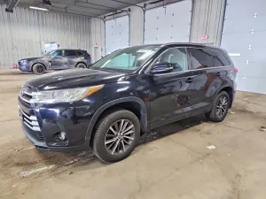 Toyota Highlander 3.5L 6 2017