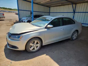 Volkswagen Jetta 2.0L 4 2011