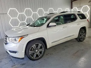 GMC Acadia 3.6L 6 2017