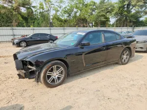 Dodge Charger 5.7L 8 2013
