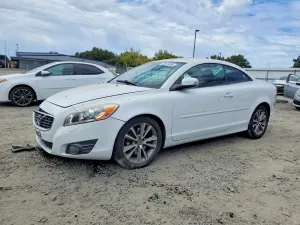 Volvo C70 2.5L 5 2012