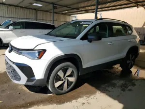Volkswagen Taos 1.5L 4 2025