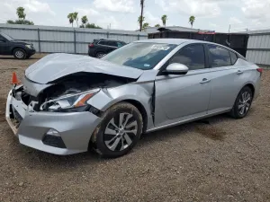 Nissan Altima 2.5L 4 2020
