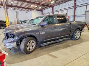 RAM 1500 5.7L 8 2015