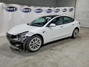 Tesla Model 3 2022