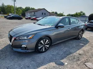 Nissan Altima 2.5L 4 2019