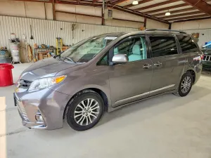 Toyota Sienna 3.5L 6 2018