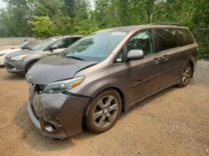 Toyota Sienna 3.5L 6 2017