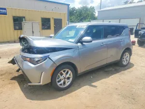 Kia Soul 2.0L 4 2025
