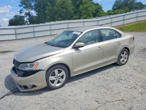 Volkswagen Jetta 2.0L 4 2014