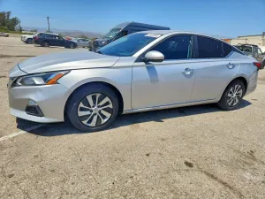Nissan Altima 2.5L 4 2019