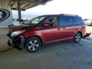 Toyota Sienna 3.5L 6 2014