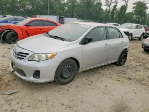 Toyota Corolla 1.8L 4 2013