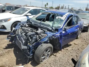 Hyundai Elantra SE 2.0L 4 2021