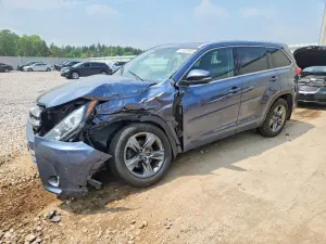 Toyota Highlander 3.5L 6 2019