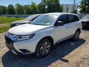Mitsubishi Outlander 2.4L 4 2019