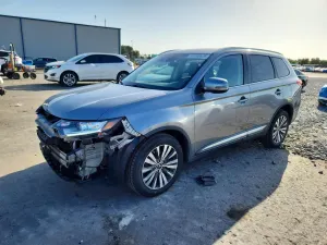 Mitsubishi Outlander 2.4L 4 2020