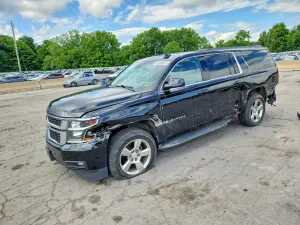 Chevrolet Suburban 5.3L 8 2016
