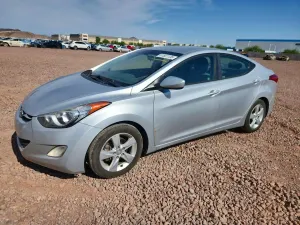 Hyundai Elantra 1.8L 4 2013