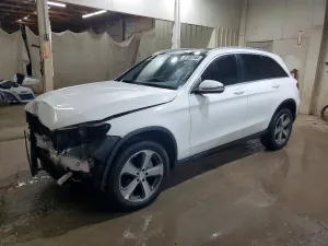 Mercedes-Benz GLC 2.0L 4 2016
