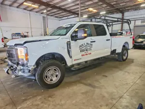 Ford F-350 6.7L 8 2024