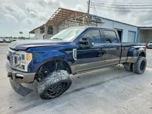 Ford F-350 6.7L 8 2022