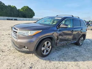 Toyota Highlander 3.5L 6 2016