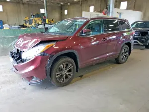 Toyota Highlander 3.5L 6 2016