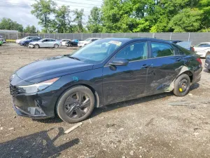 Hyundai Elantra 2.0L 4 2023