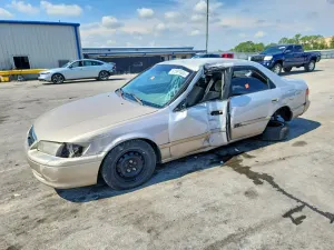 Toyota Camry 2.2L 4 2001