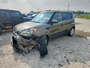 Kia Soul 2.0L 4 2012