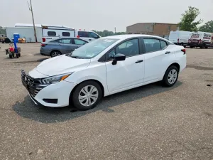 Nissan Versa 1.6L 4 2025