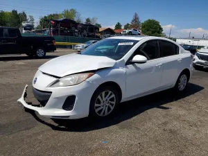 Mazda 3 2.0L 4 2012