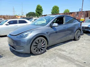 Tesla Model Y 2023