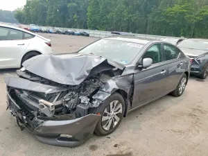 Nissan Altima 2.5L 4 2020